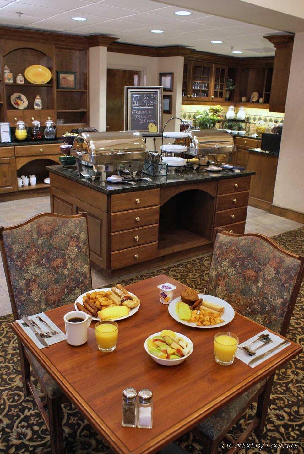 Homewood Suites By Hilton Dallas Market Center Restoran gambar