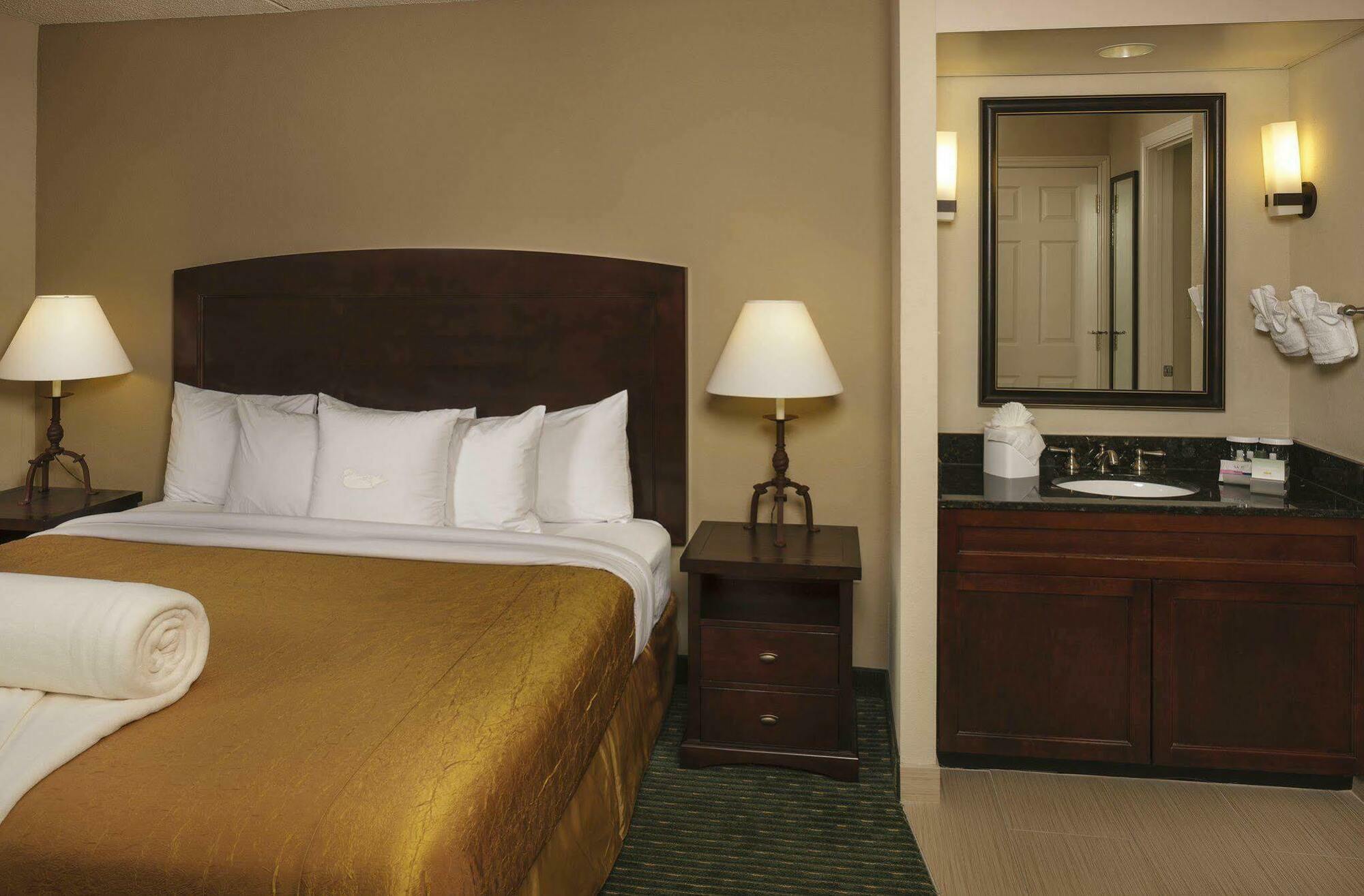 Homewood Suites By Hilton Dallas Market Center Bilik gambar